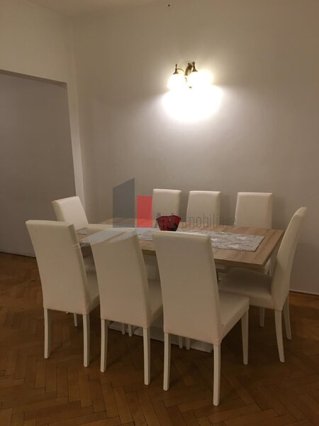 Universitate, Piata Rosetti, apartamentul 