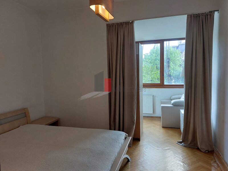 Universitate, Piata Rosetti, apartamentul 